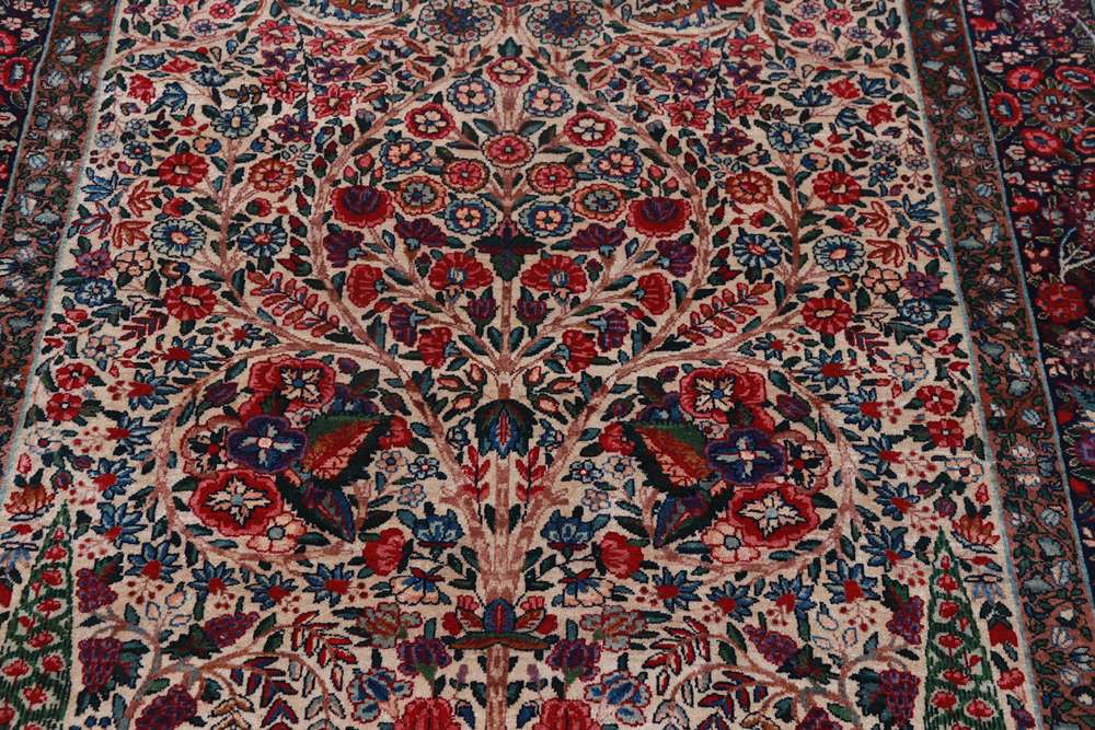 Persian rug Lawar