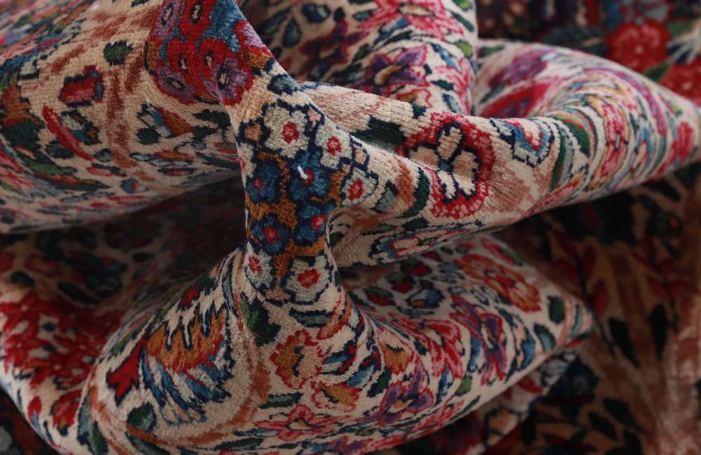 Persian rug Lawar