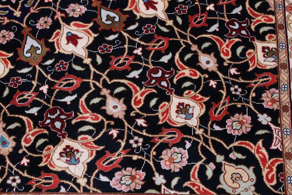 Oriental rug Tabriz