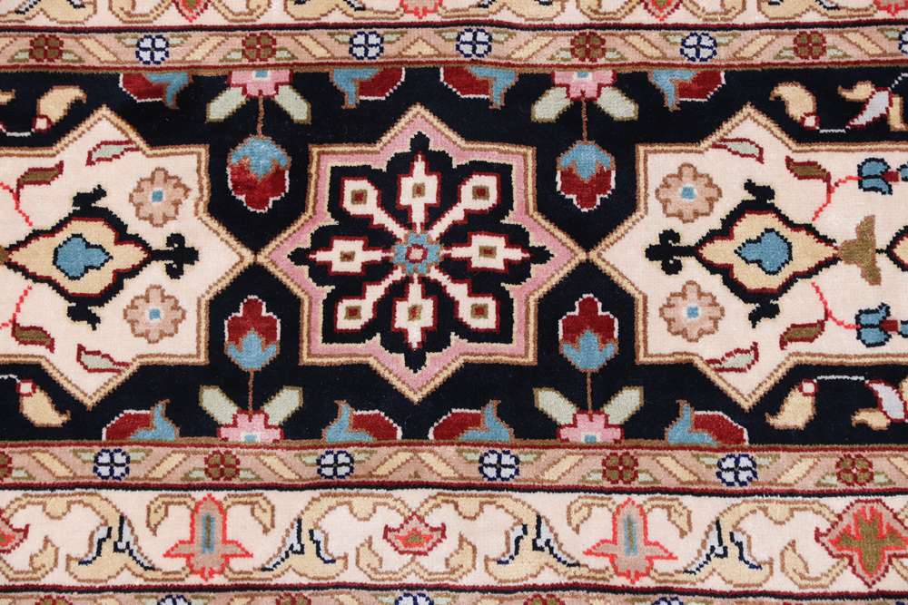 Oriental rug Tabriz