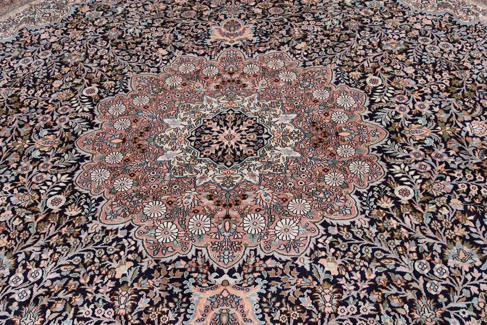 Oriental rug Kashmir