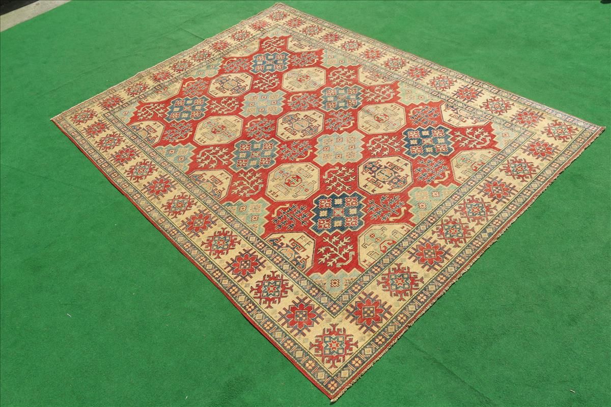 Oriental rug Kazak