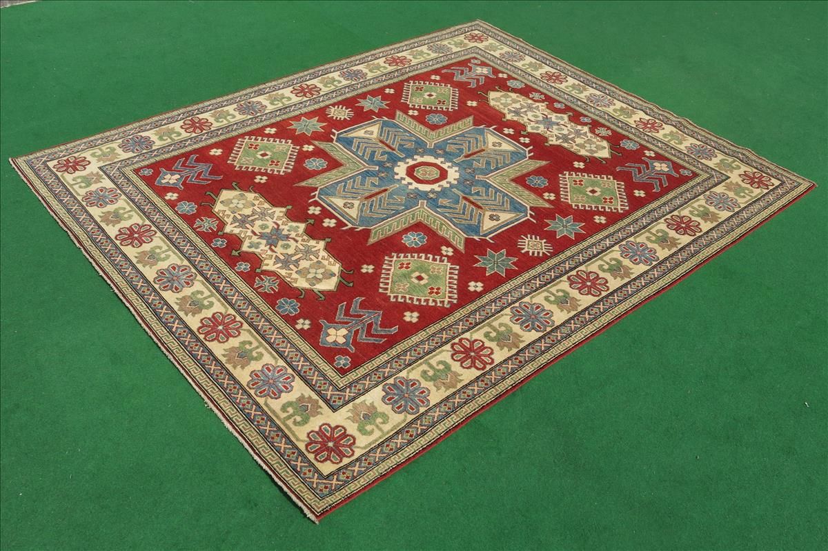 Oriental rug Kazak