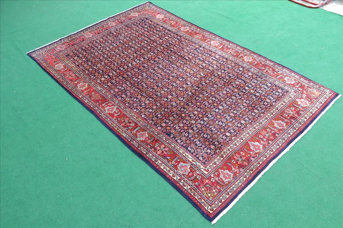 Oriental rug Mahal Fine