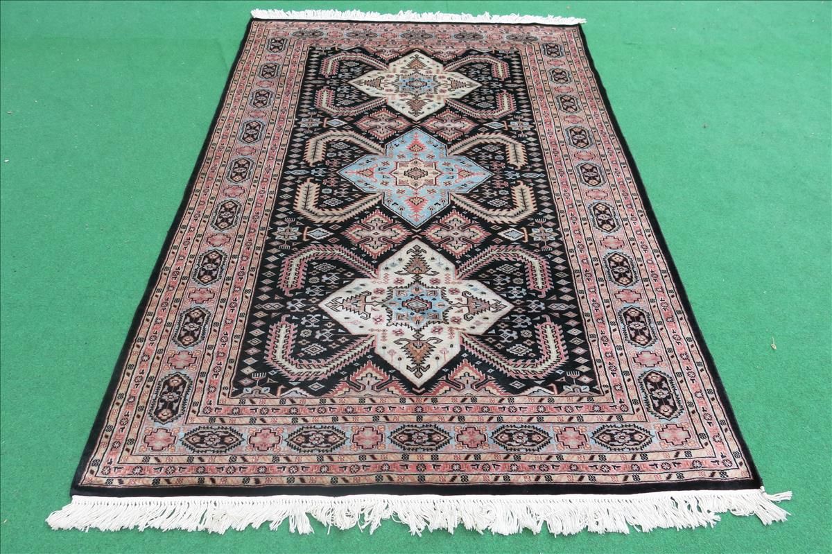 Keleti szőnyeg Mirpur Royal