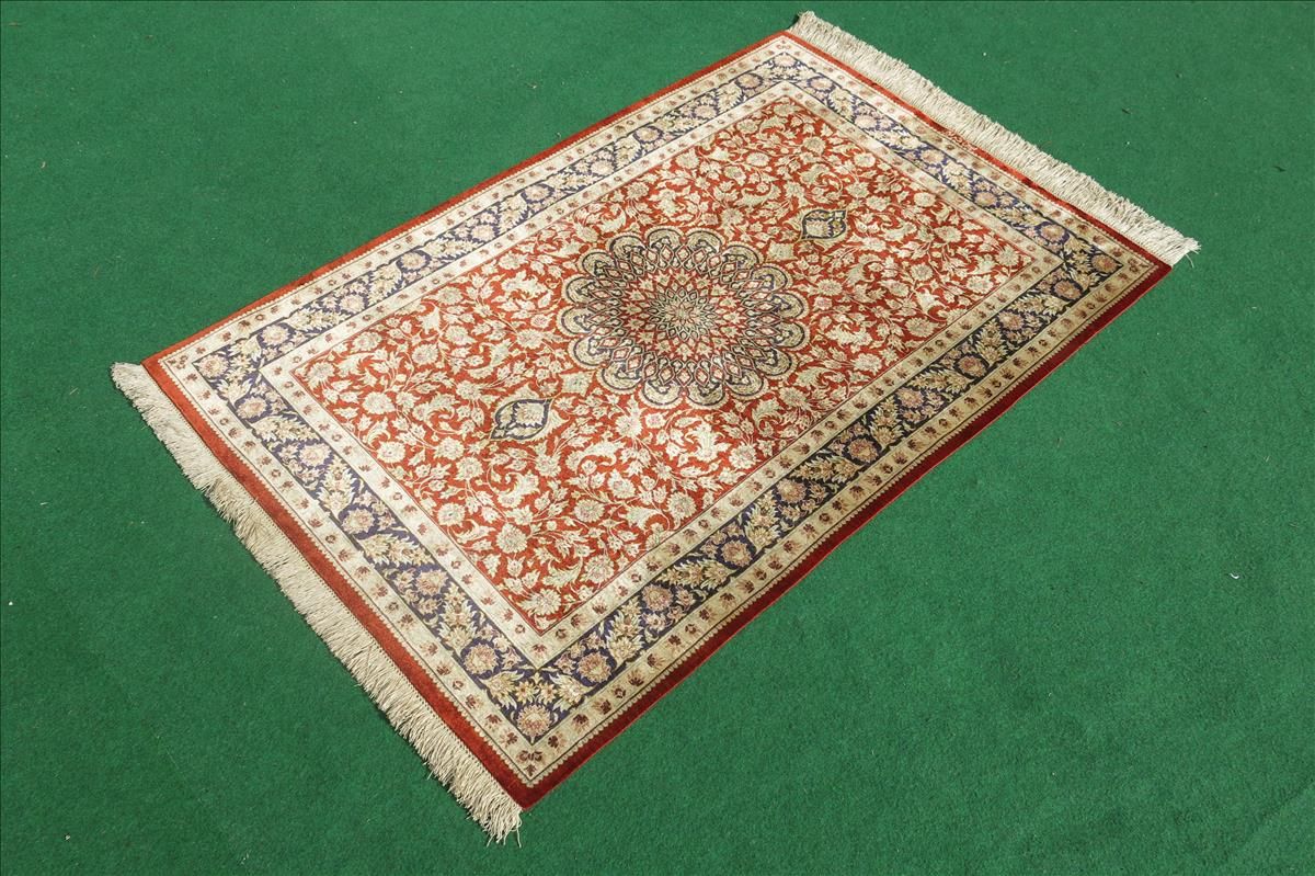 Persian rug Ghom Silk Imperial