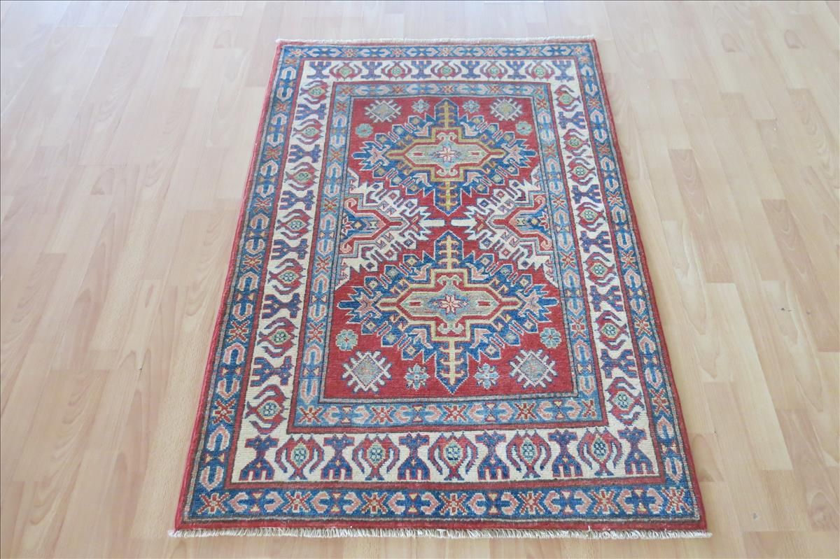 Oriental rug Kazak