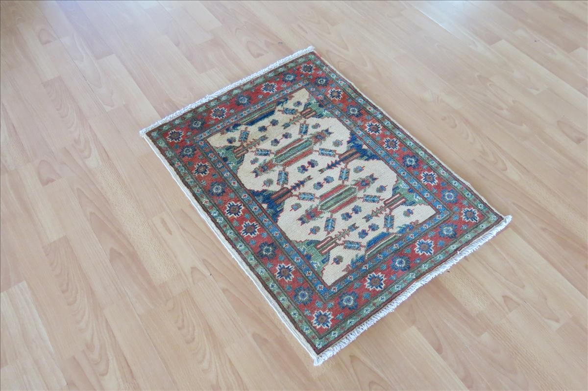 Oriental rug Kazak