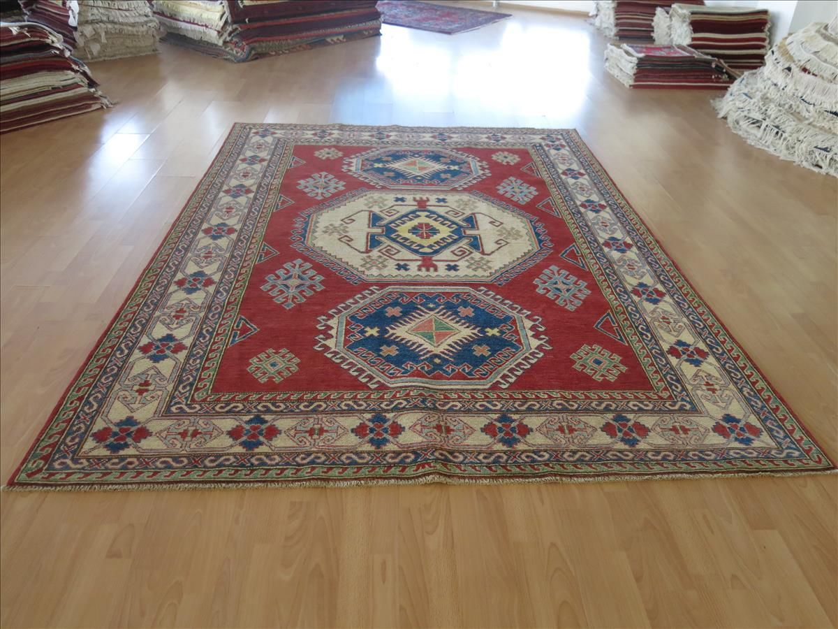 Oriental rug Kazak