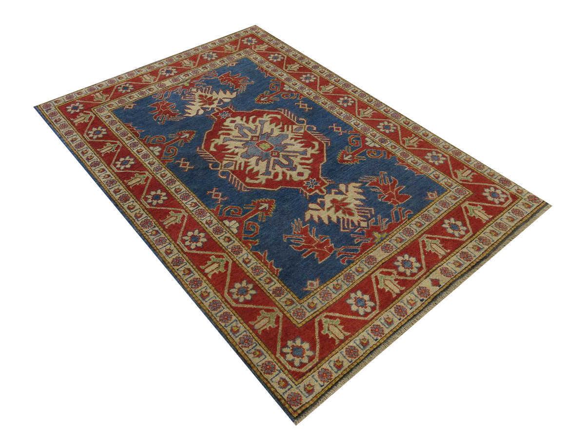 Oriental rug Kazak