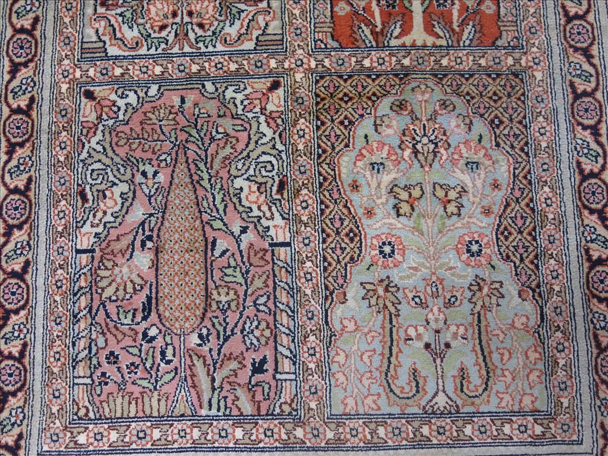 Oriental rug Kashmir Silk Exclusive