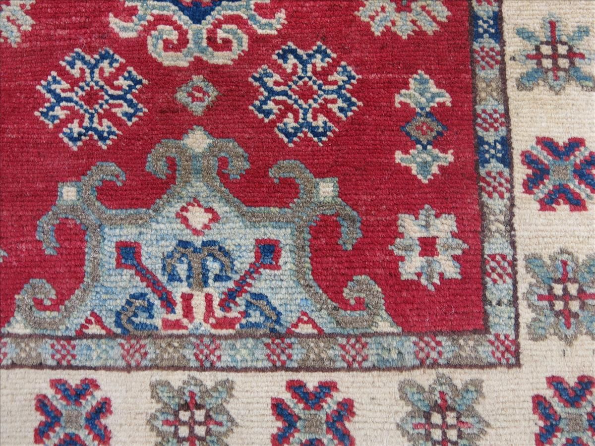 Keleti szőnyeg Kazak