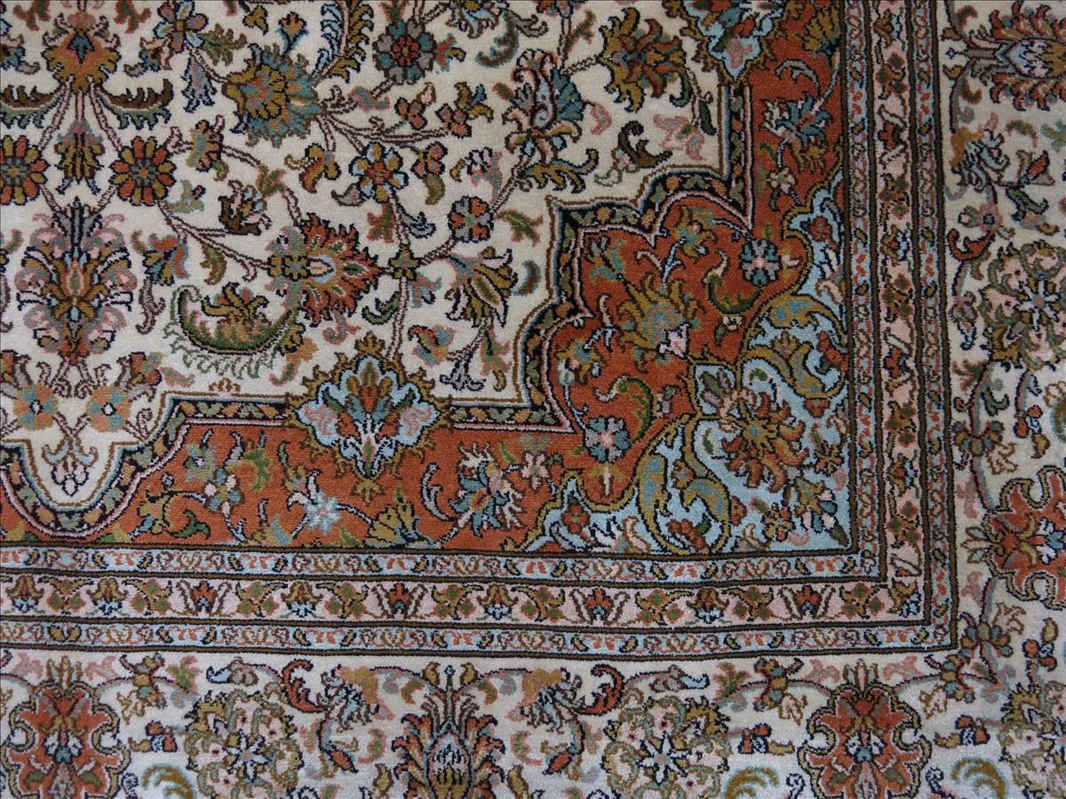 Oriental rug Kashmir Silk Royal