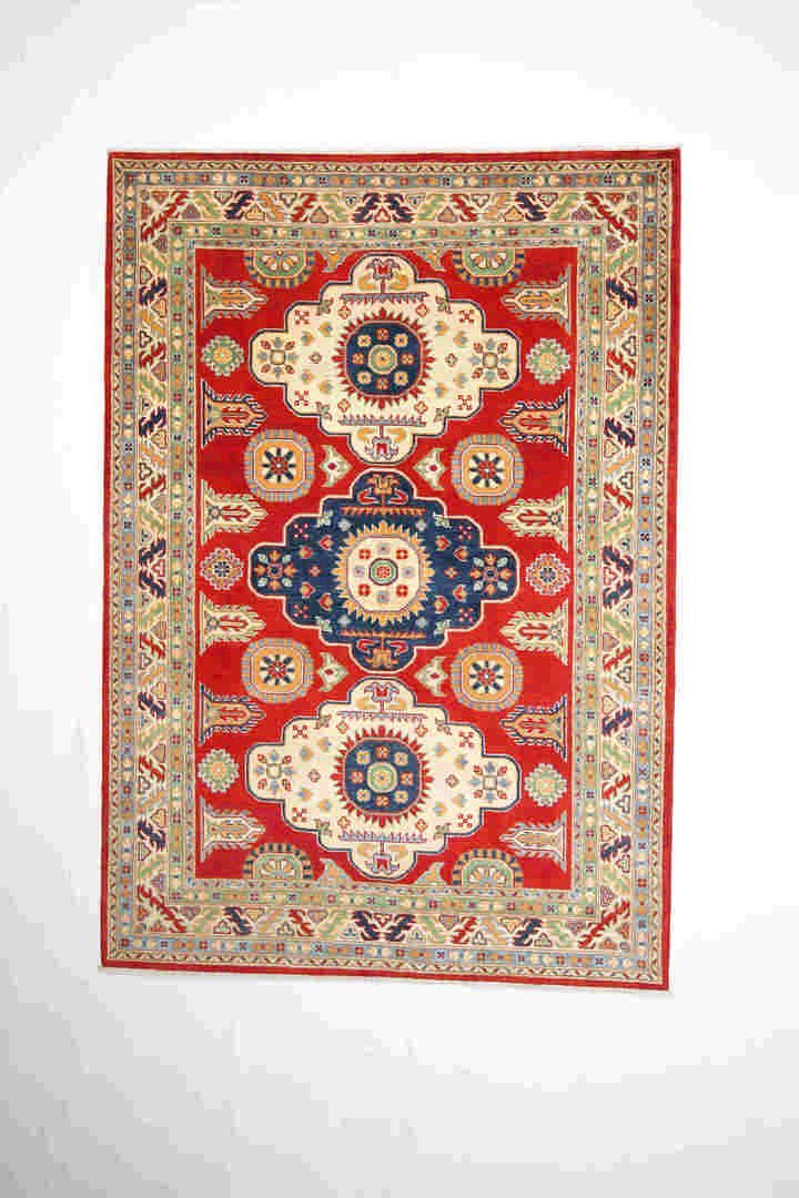 Oriental rug Kazak