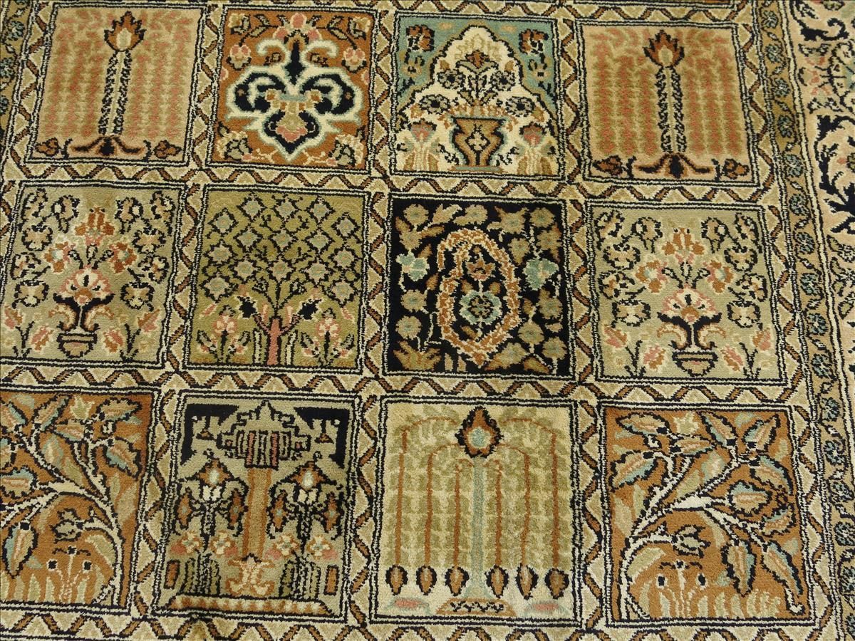Oriental rug Kashmir Silk Exclusive
