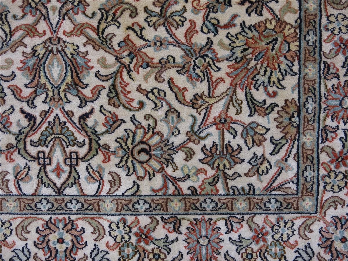 Oriental rug Kashmir Silk Exclusive