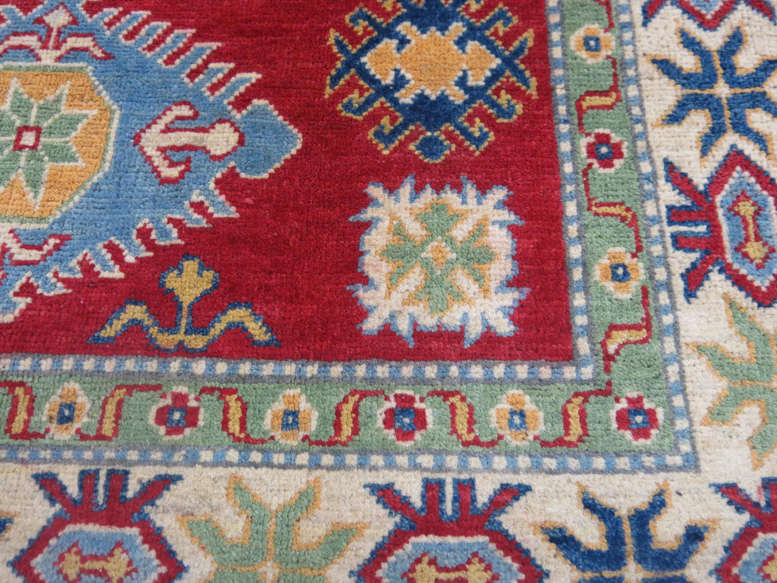 Oriental rug Kazak