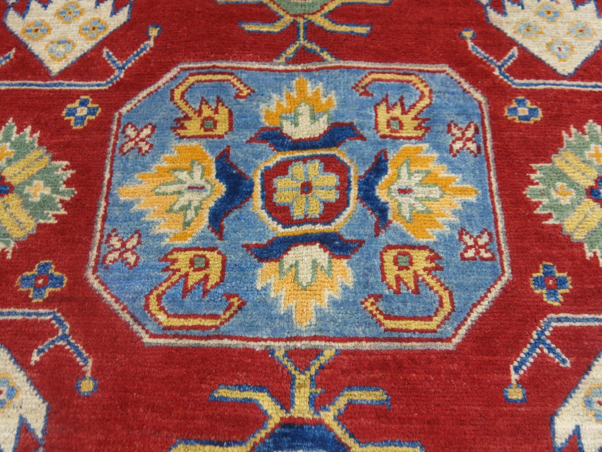 Oriental rug Kazak