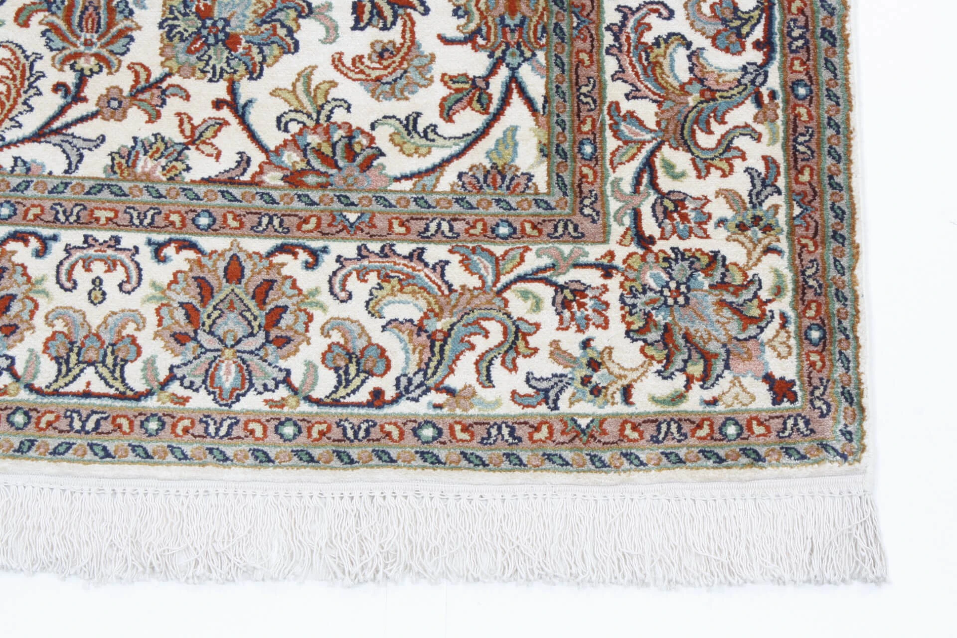 Kashmir Silk Exclusive
