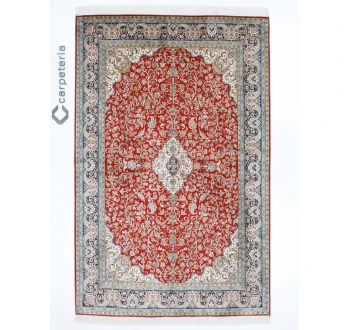 Kashmir Silk Exclusive