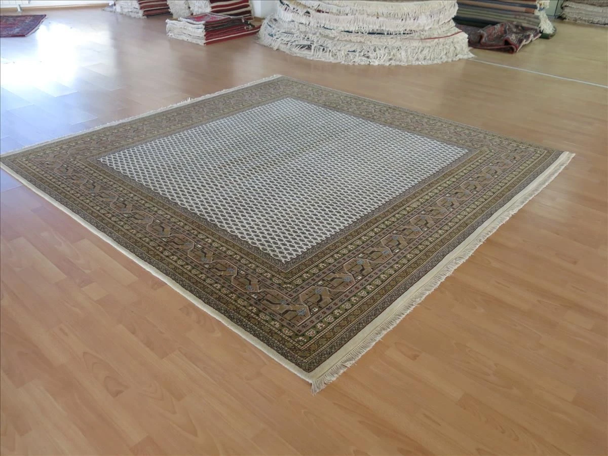 Oriental rug Mir