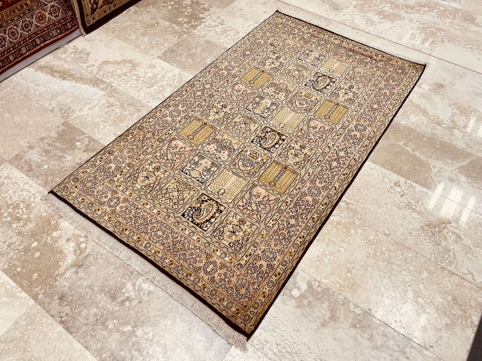 Oriental rug Kashmir Silk Exclusive