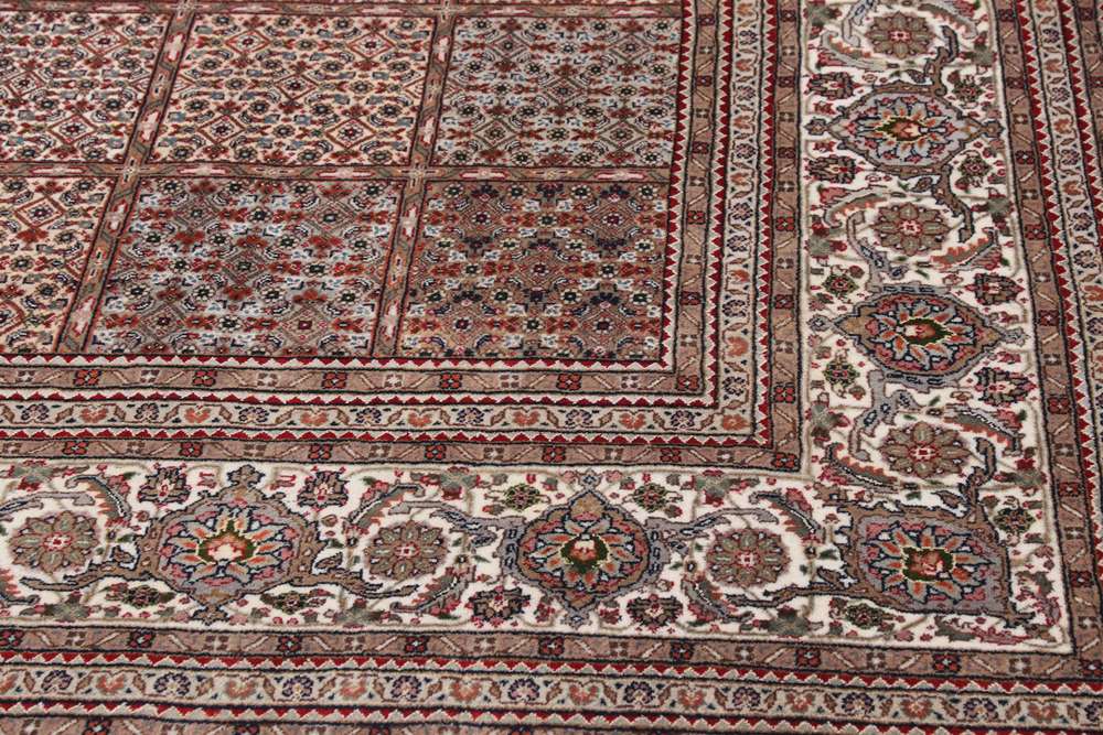 Tabriz keleti szőnyeg