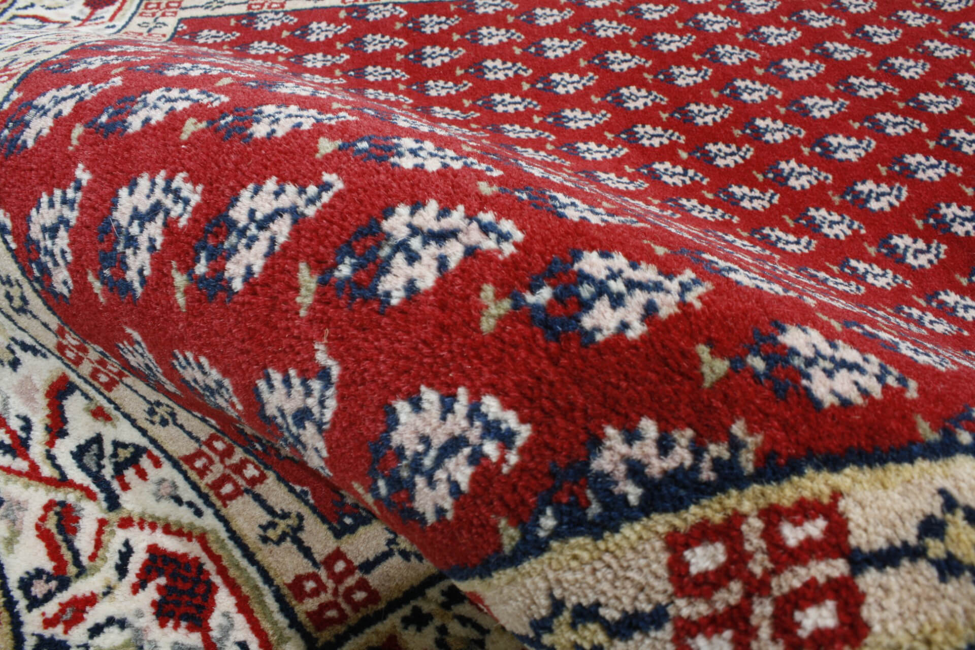 Oriental rug Mir
