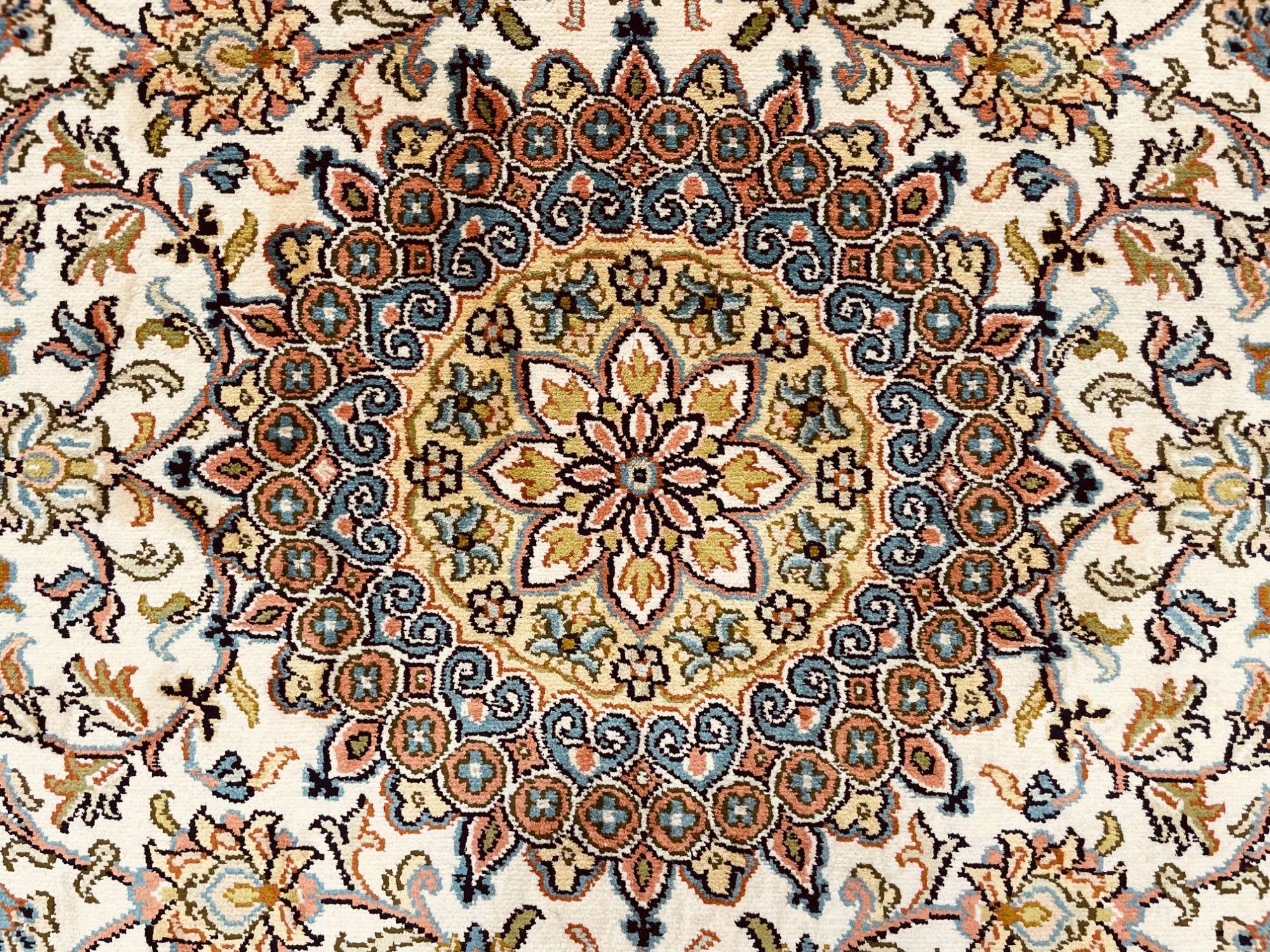 Oriental rug Kashmir Silk Exclusive