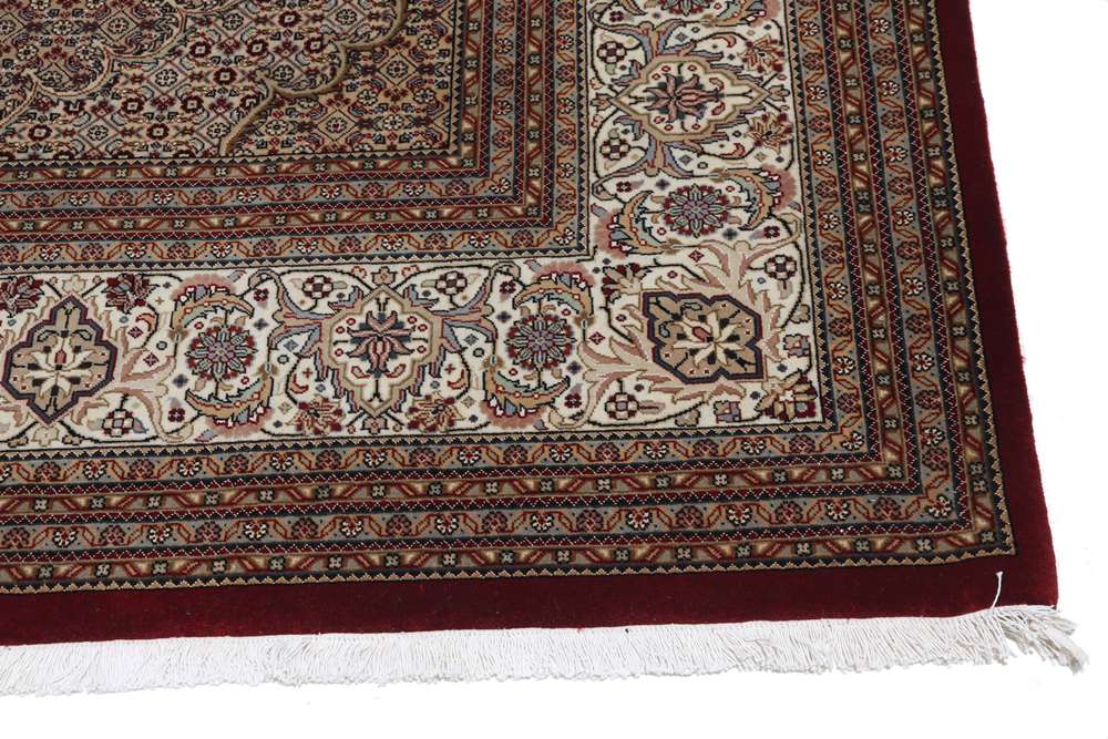 Tabriz keleti szőnyeg