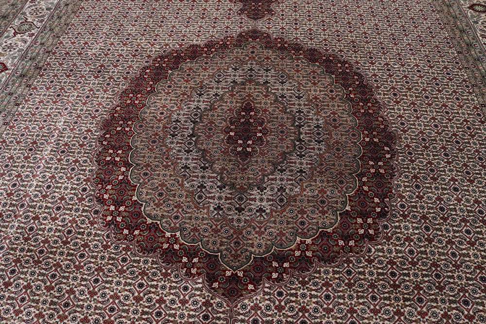 Tabriz keleti szőnyeg