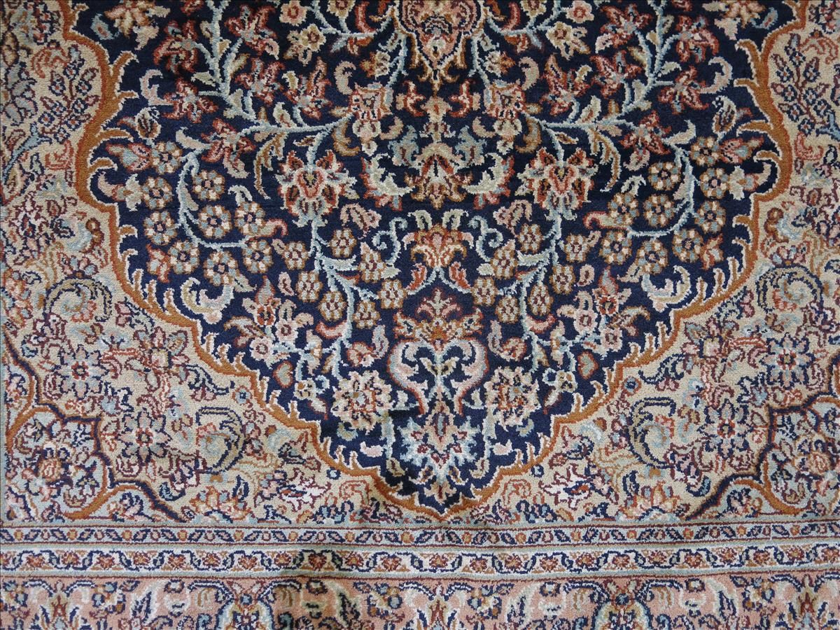 Kashmir selyem exkluzív keleti szőnyeg