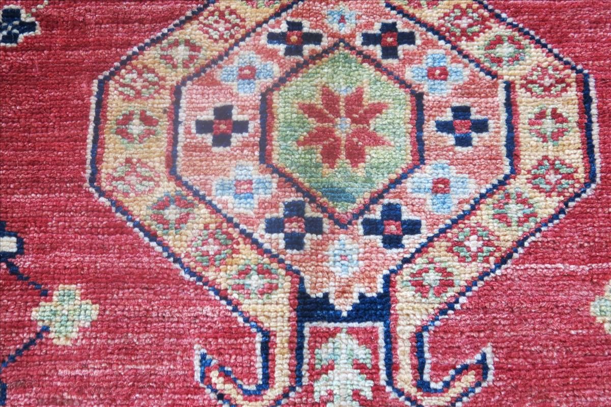 Kazak exkluzív keleti szőnyeg