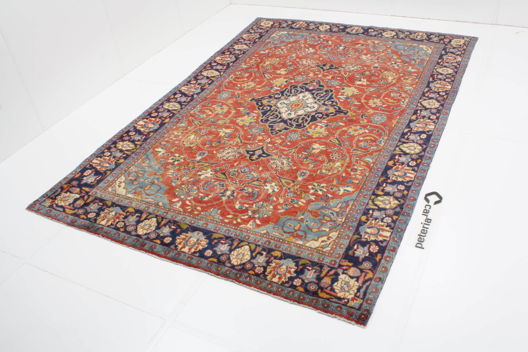 Persian rug Mahal