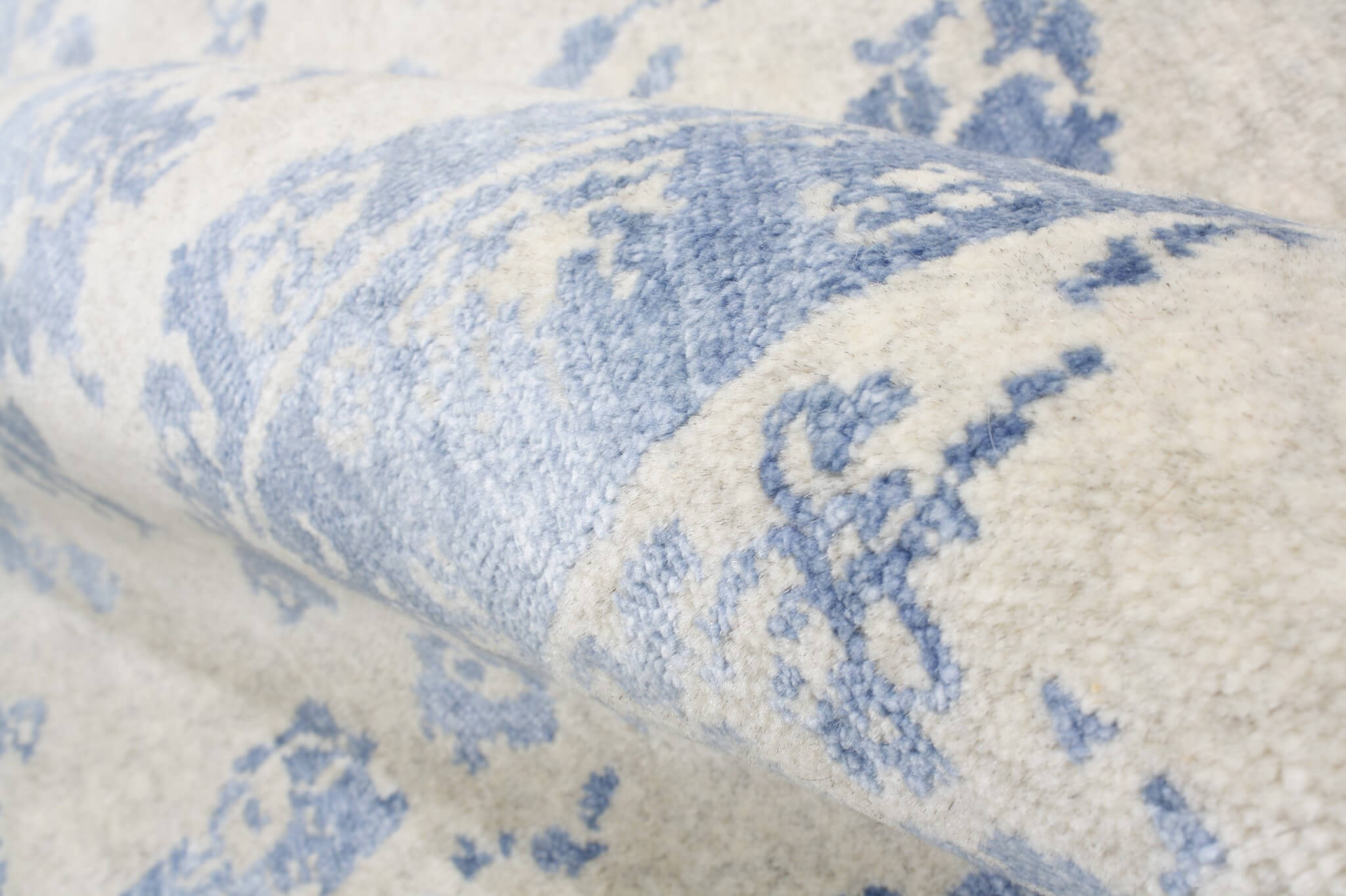 Modern rug Ikat Royal