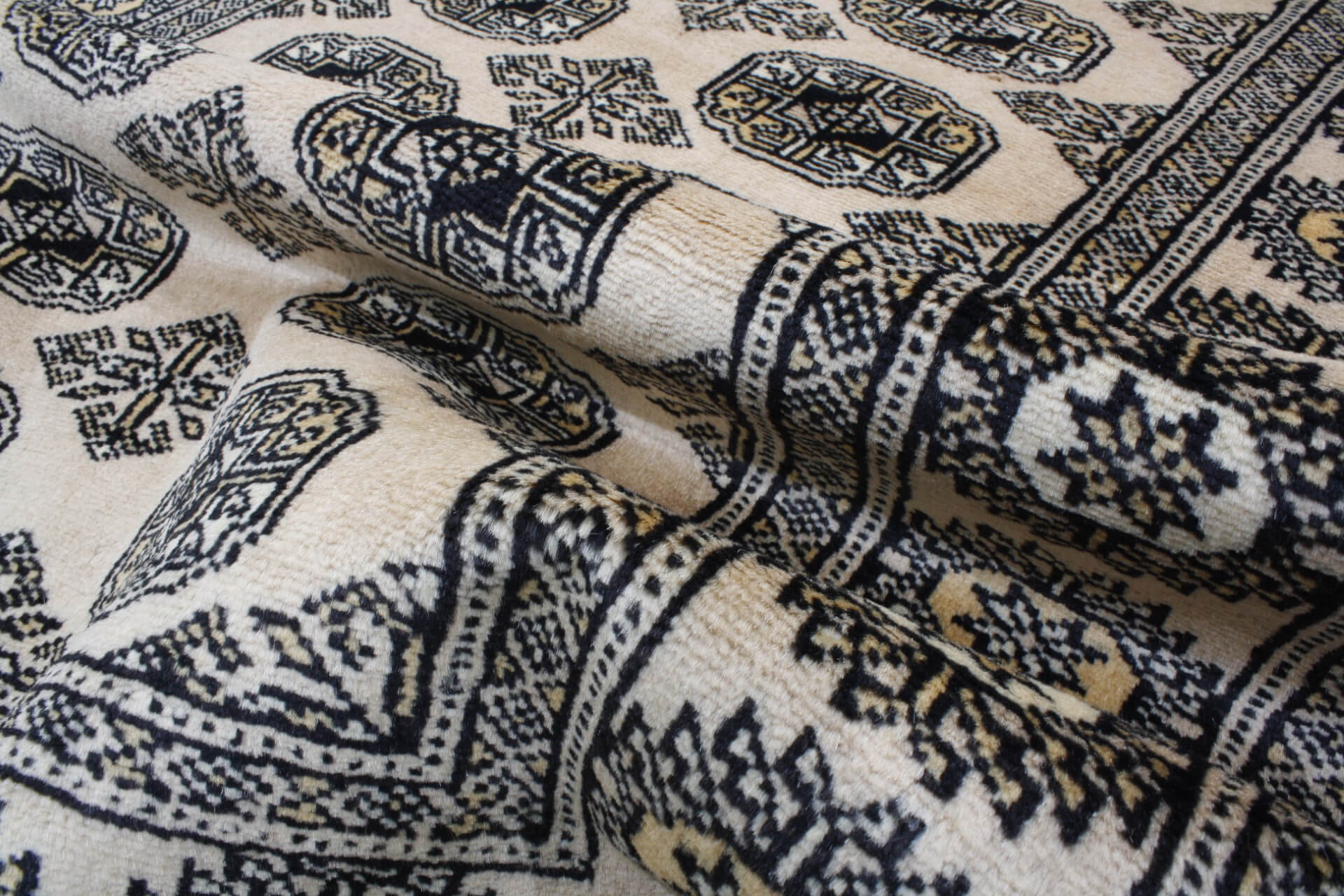 Bukhara exkluzív keleti szőnyeg