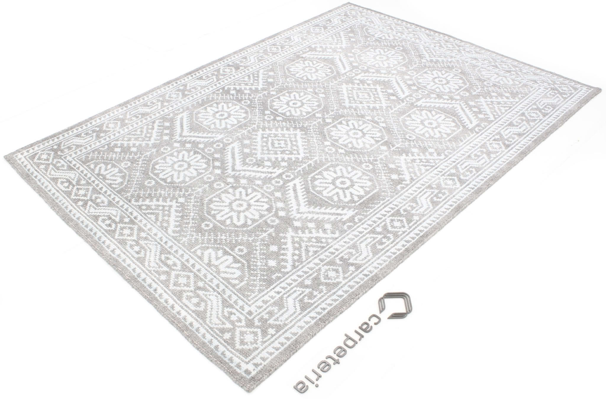 Oriental rug Crystal Collection