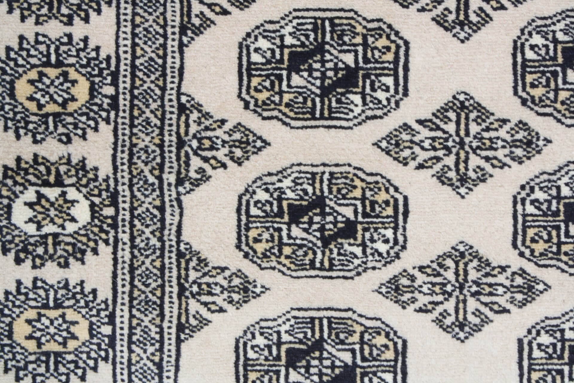 Bukhara exkluzív keleti szőnyeg