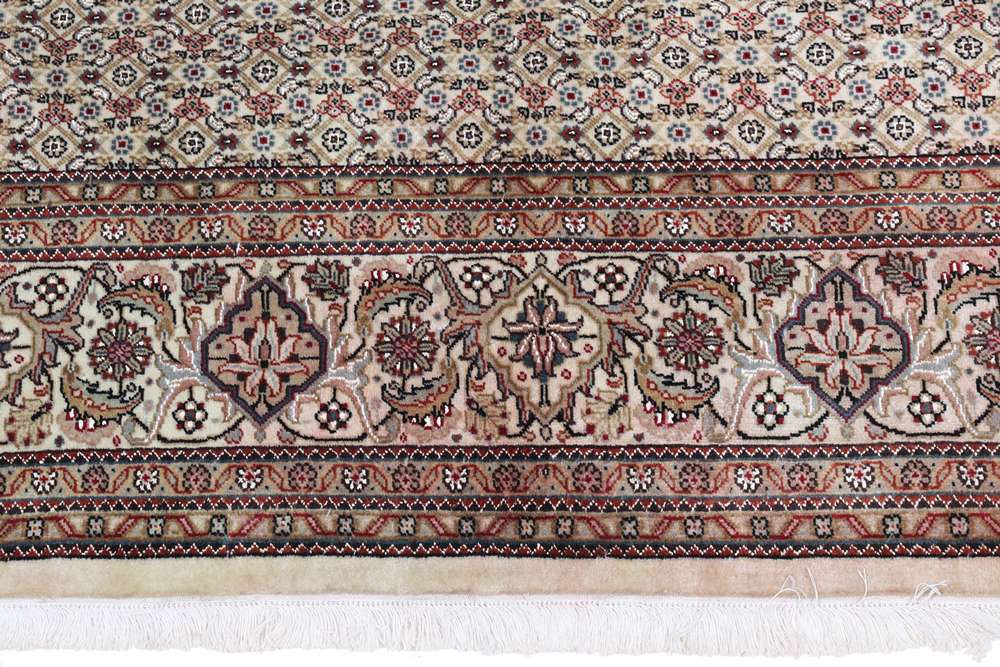 Tabriz keleti szőnyeg