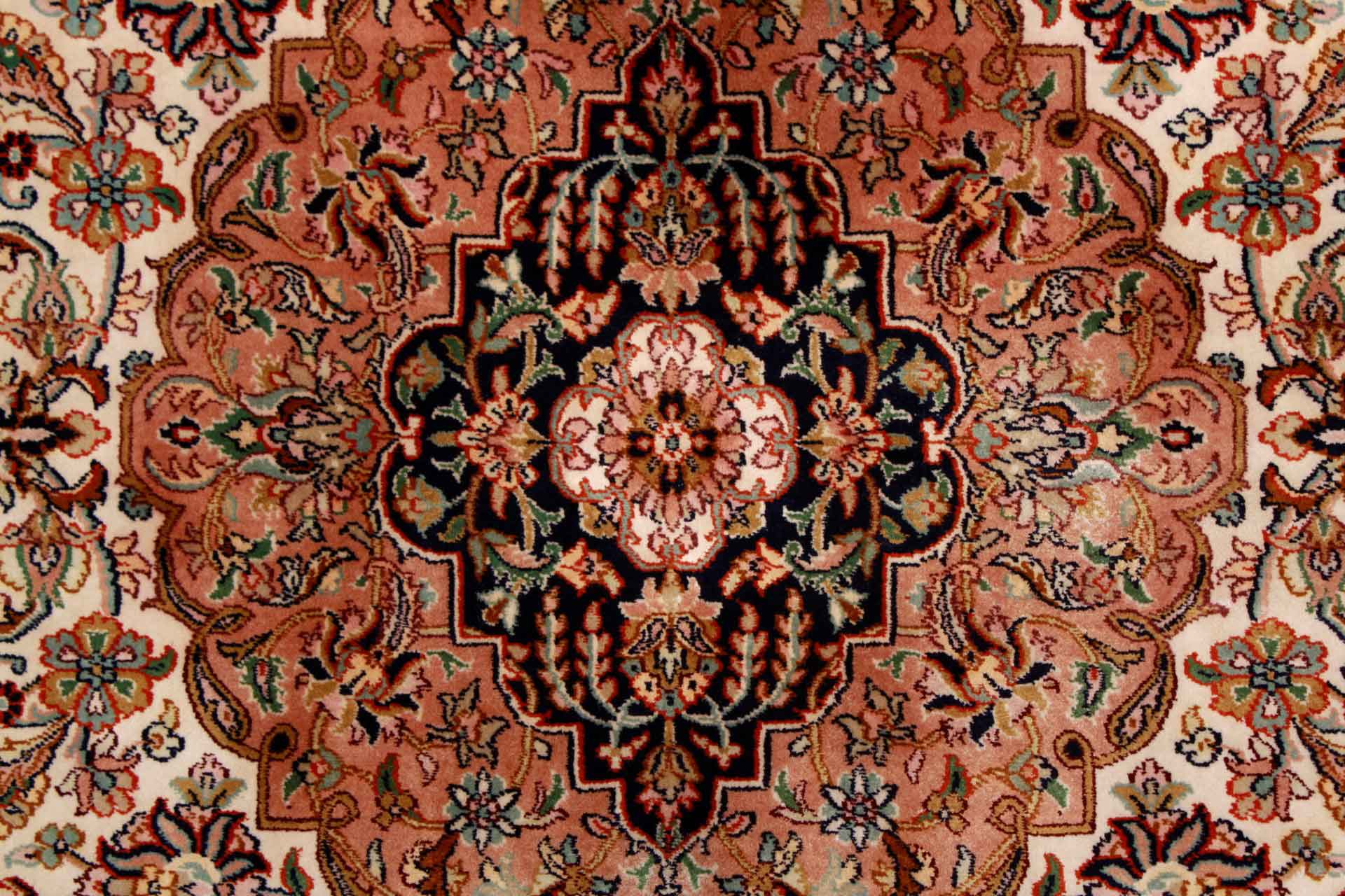 Oriental rug Kashmir Silk Royal