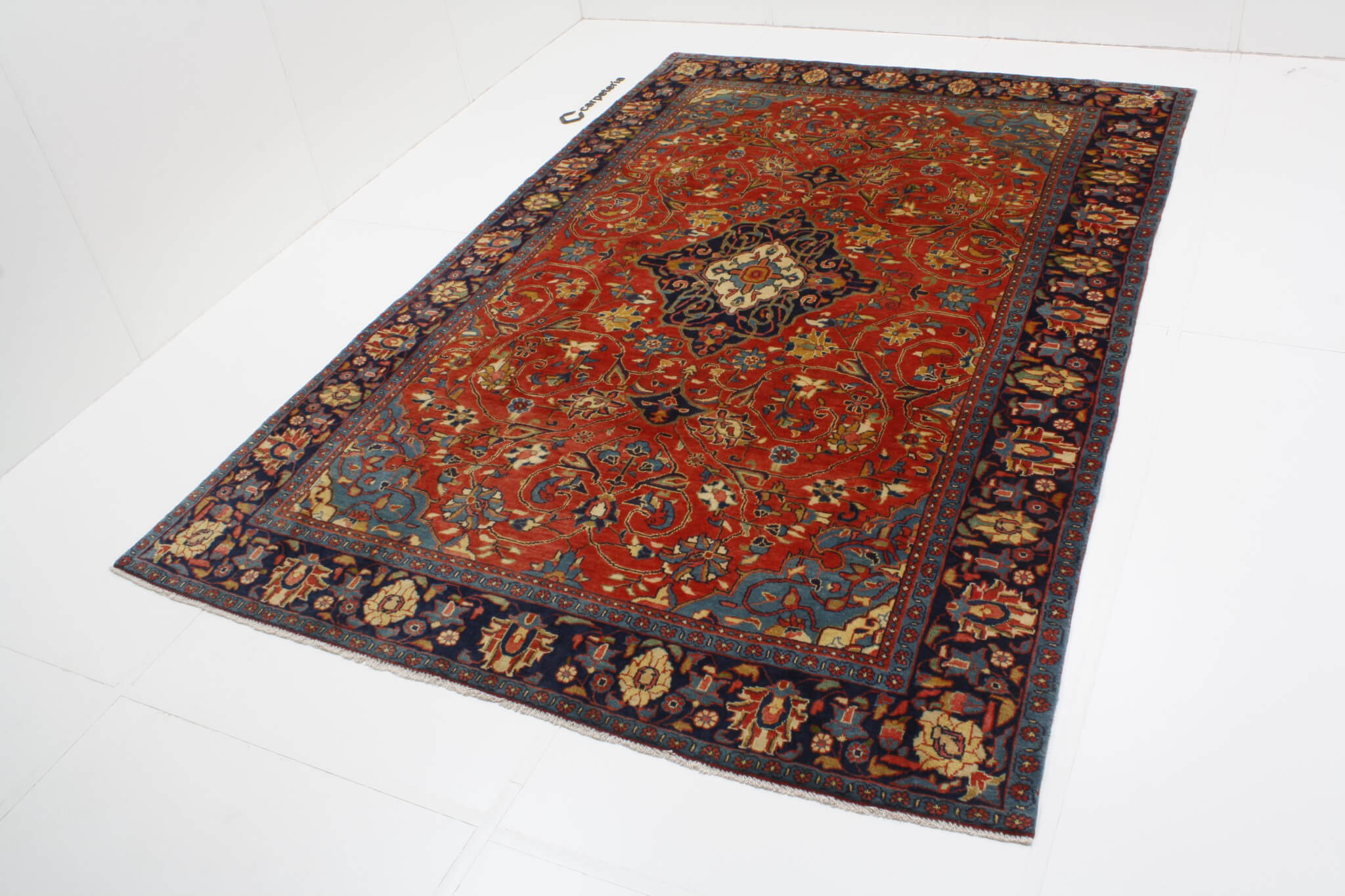 Persian rug Mahal