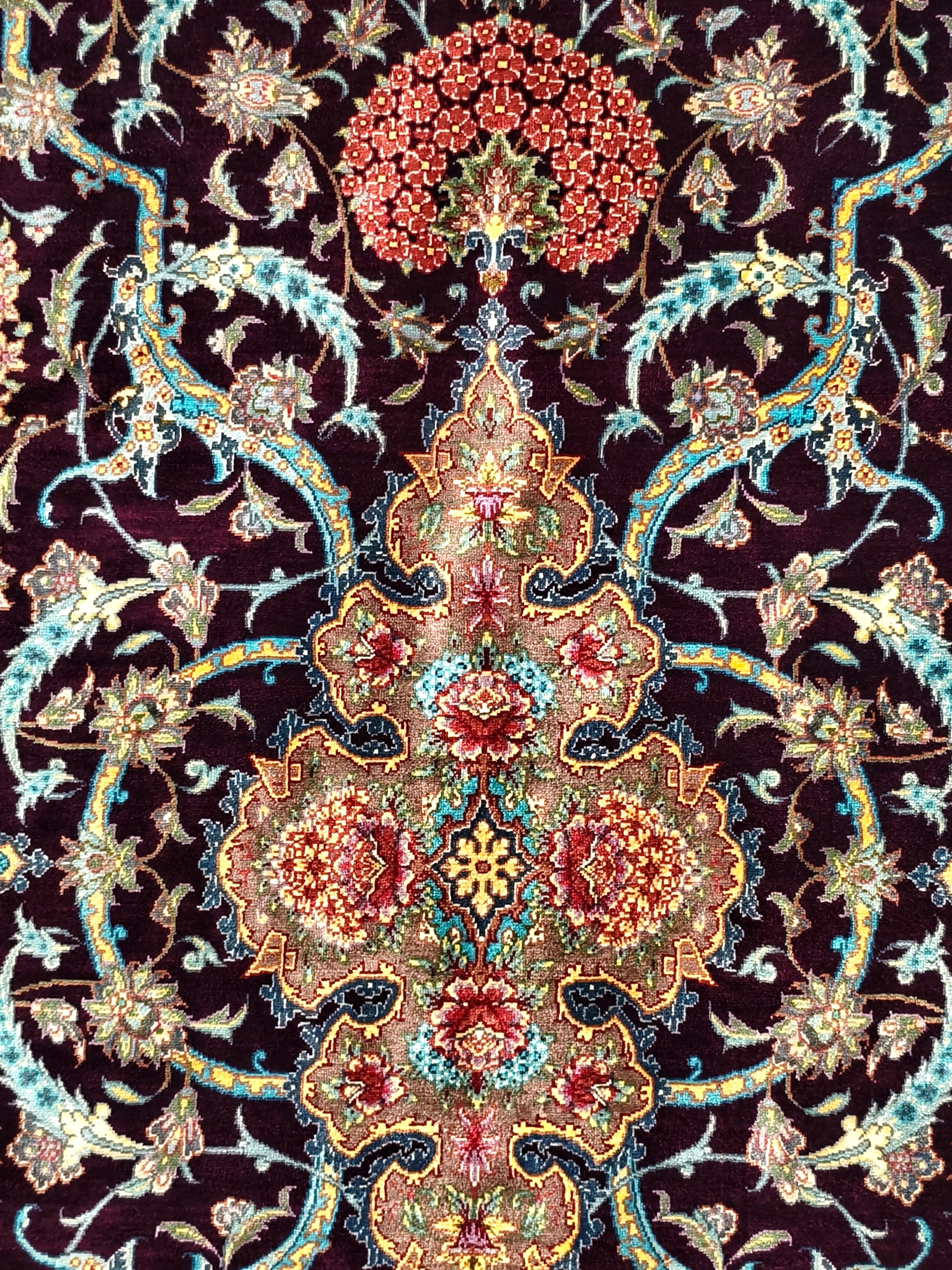 Ghom selyem Imperial
