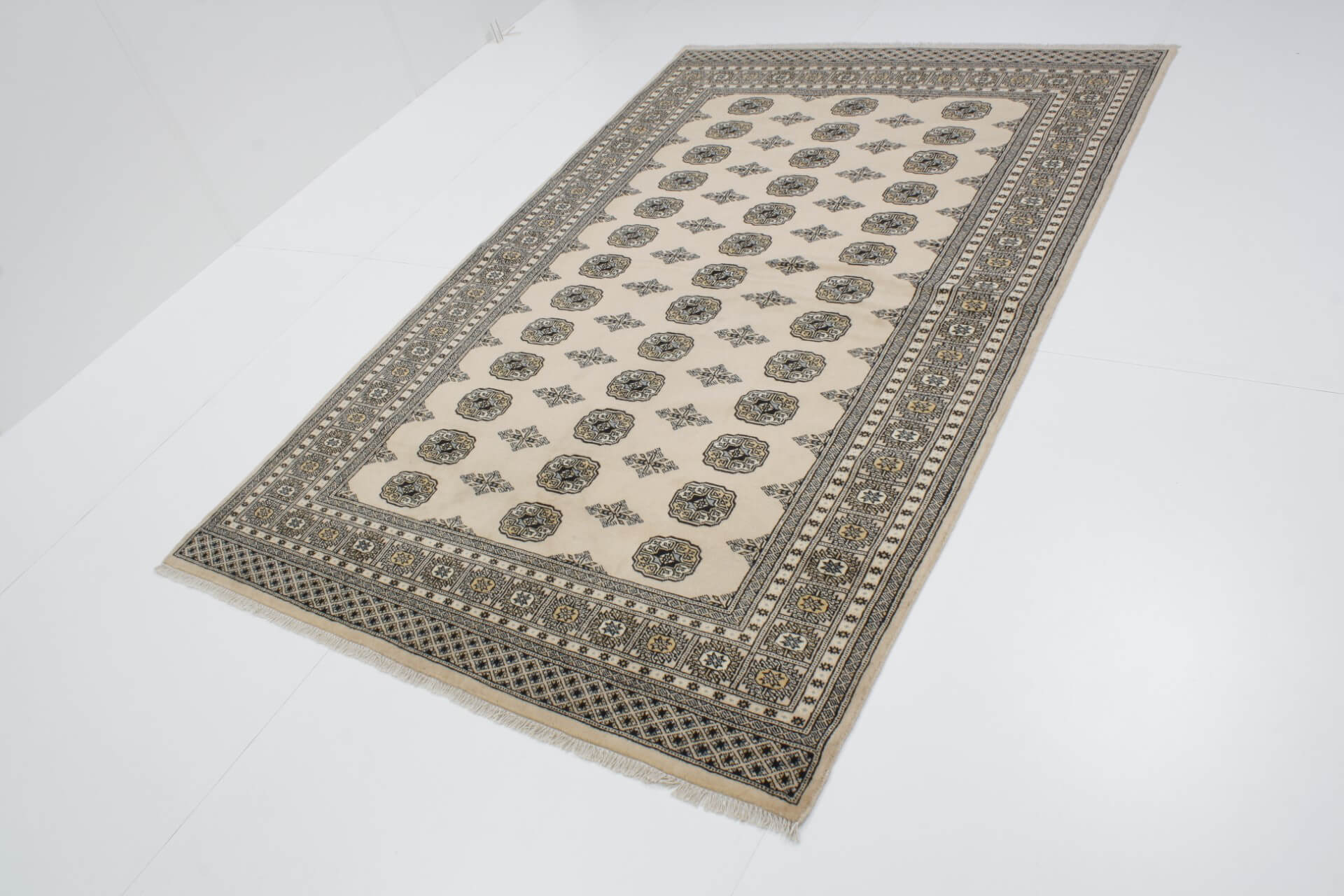Oriental rug Bukhara Exclusive