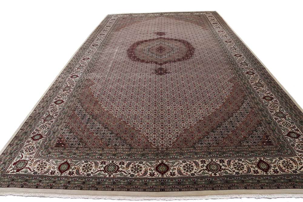 Tabriz keleti szőnyeg
