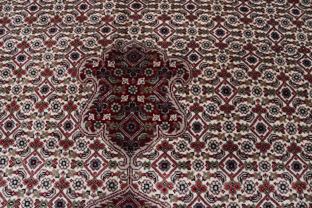 Tabriz keleti szőnyeg