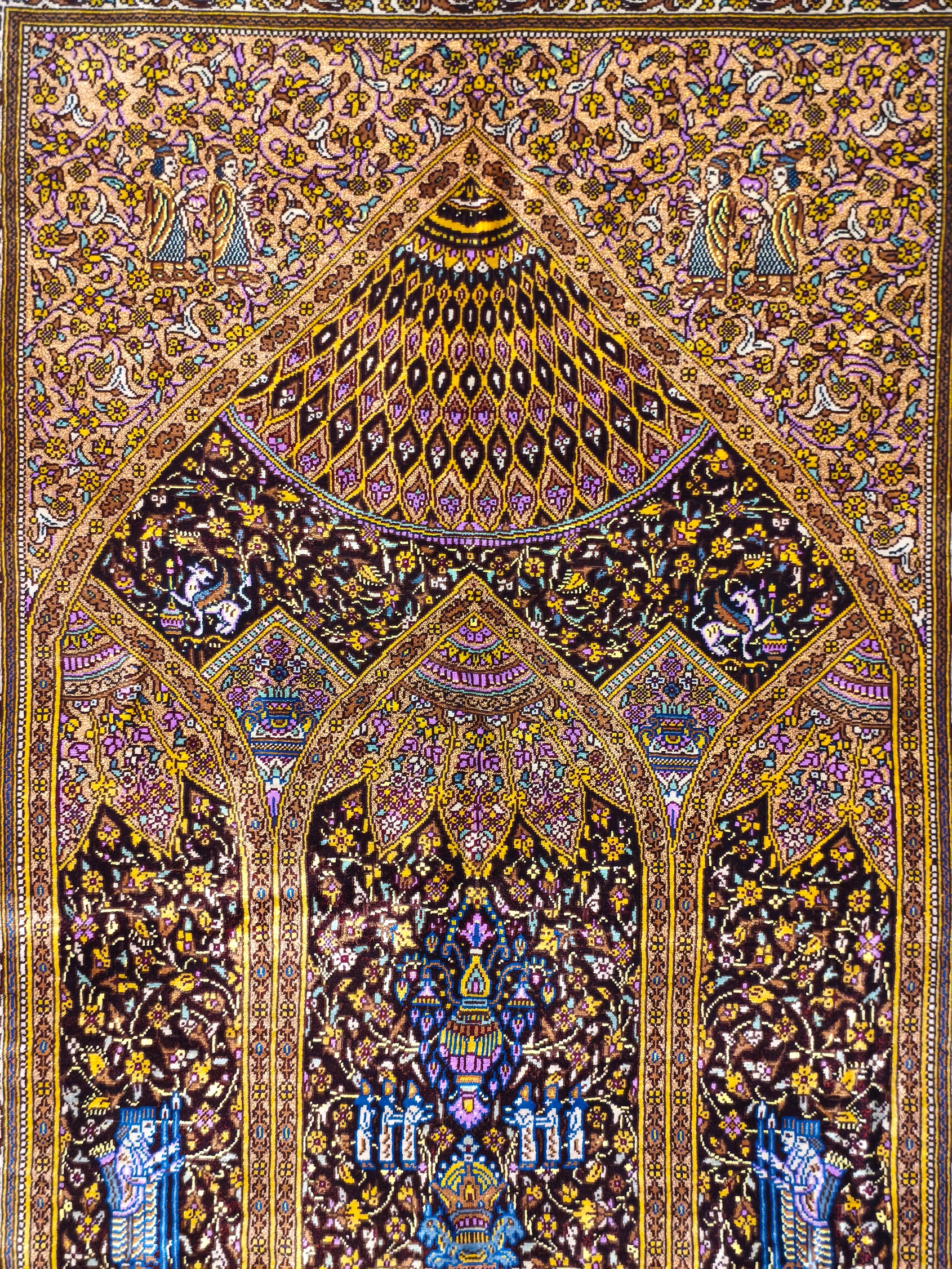 Ghom selyem Imperial