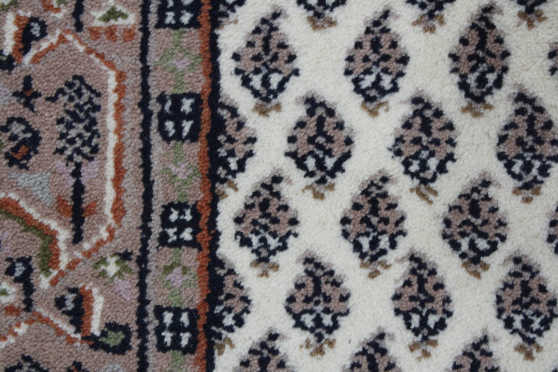 Oriental rug Mir