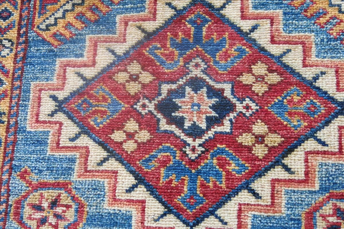Kazak exkluzív keleti szőnyeg