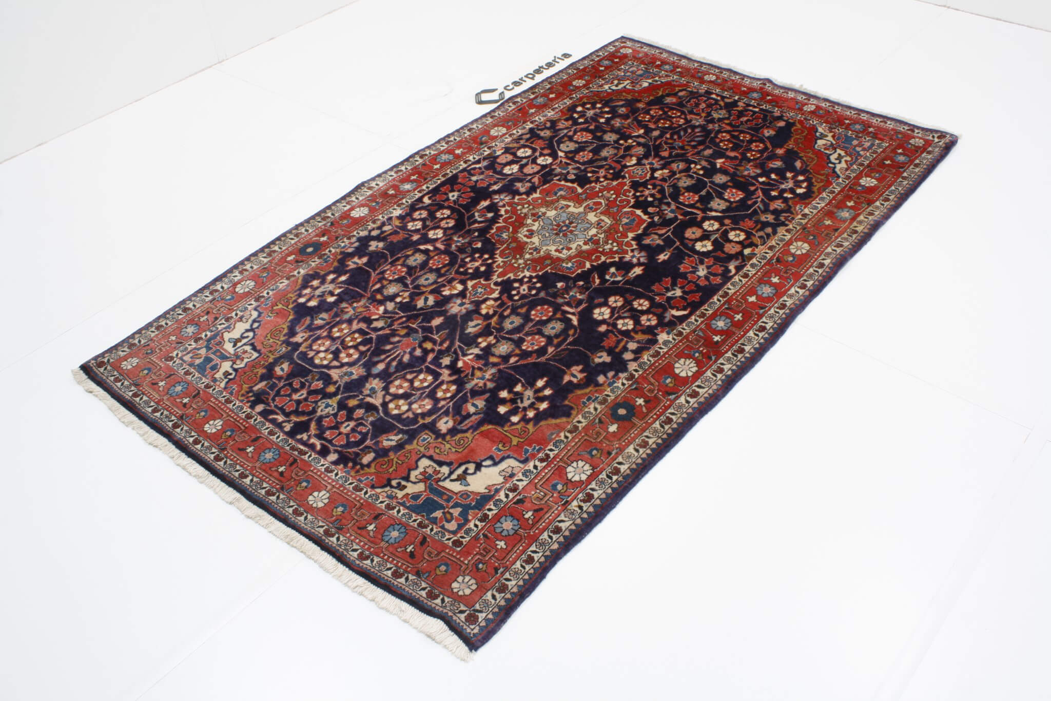 Persian rug Sarough Super