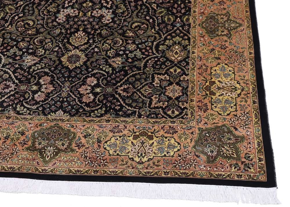 Tabriz keleti szőnyeg
